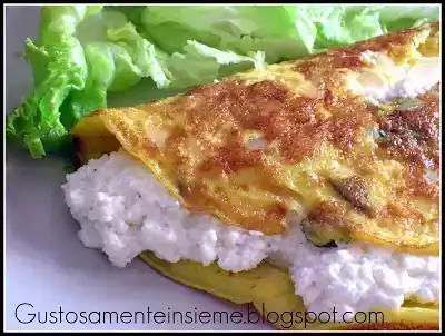 Omelette alla ricotta di capra e menta