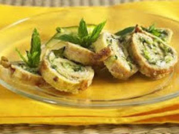 Omelette con zucchine, ricotta e menta