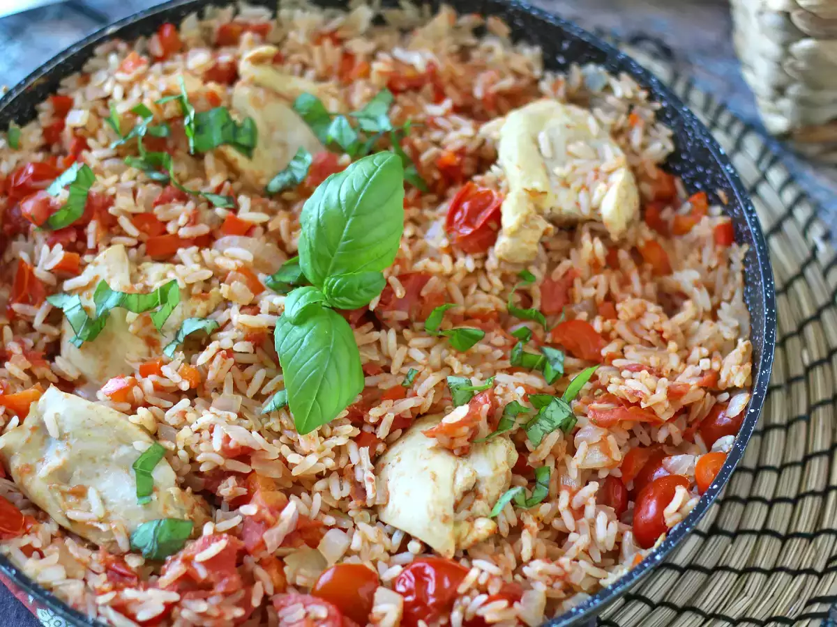 One pot con pollo, riso al pomodoro e peperoni - foto 6