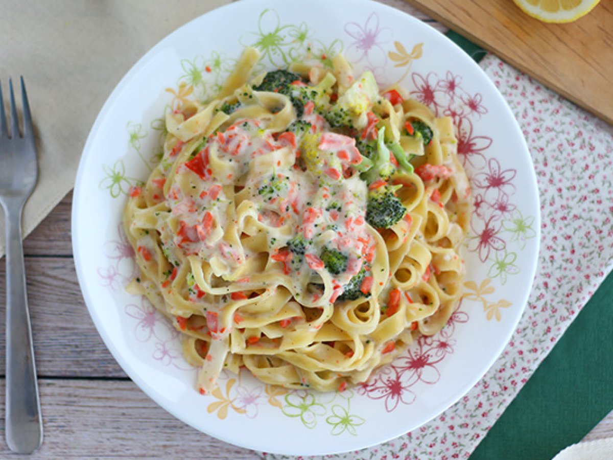 One pot pasta - Tagliatelle Broccoli e salmone - foto 3