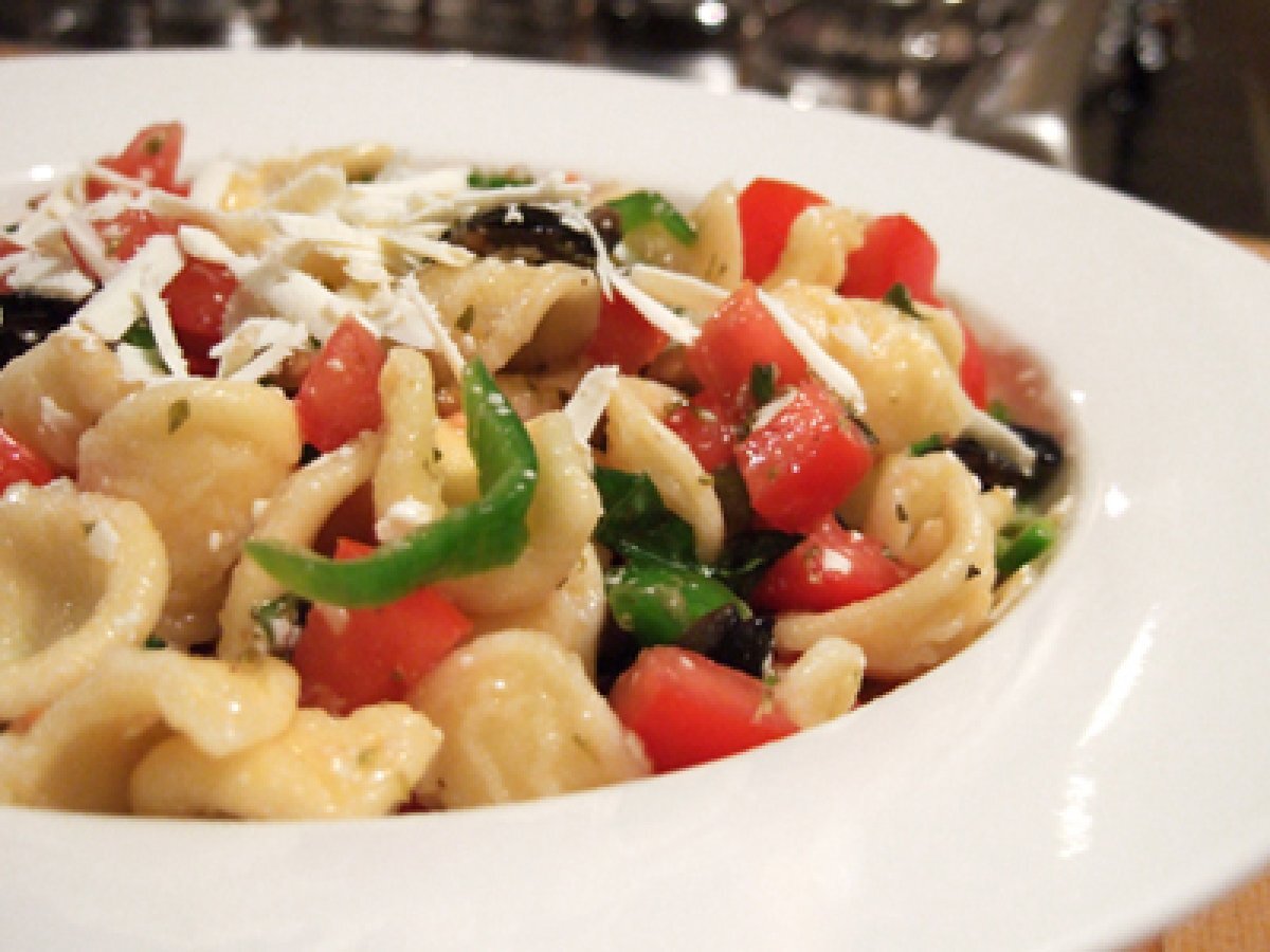 Orecchiette alla crudaiola