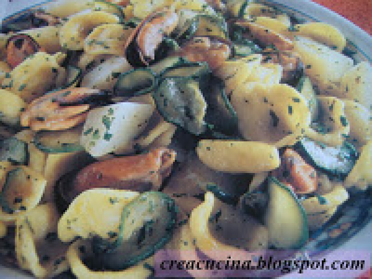 ORECCHIETTE CON COZZE, PATATE E ZUCCHINE - foto 3