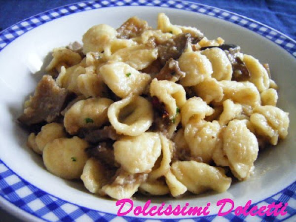 Orecchiette con melanzane e acciughe e ringraziamenti.... - foto 2