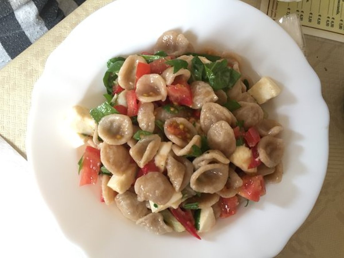 Orecchiette integrali alla crudaiola