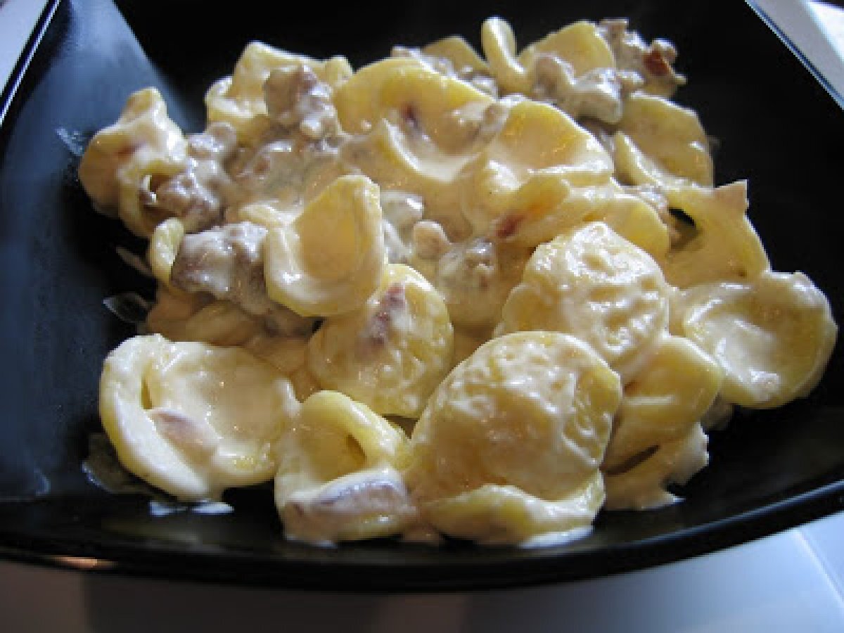 Orecchiette salsiccia mascarpone e zafferano