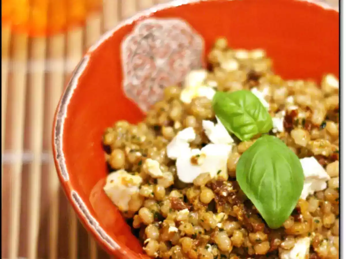 Orzo con pesto di pomodori secchi e feta - foto 2