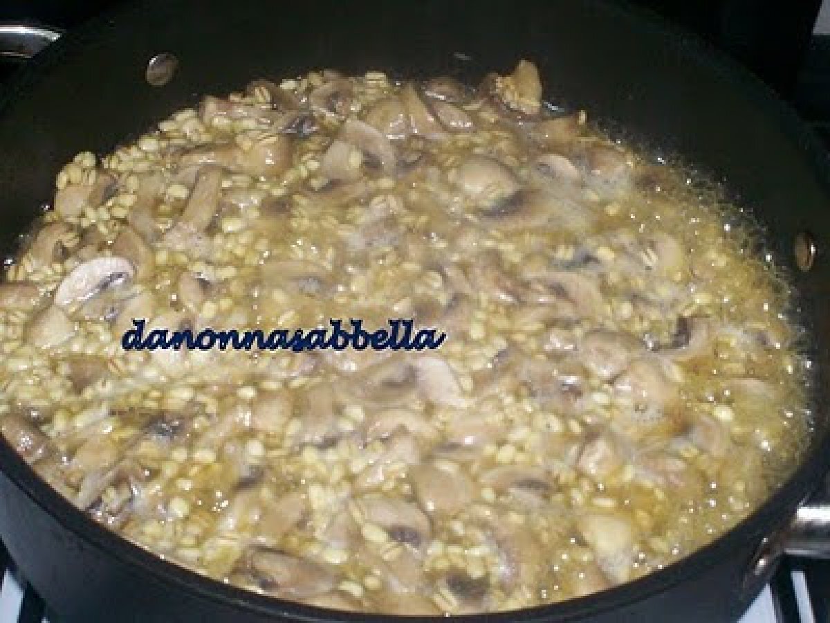 ORZO GIALLO CON FUNGHI E ZAFFERANO - foto 5