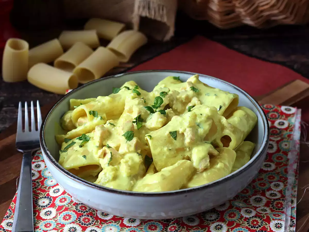 Paccheri cremosi con salmone, menta e zafferano - foto 4