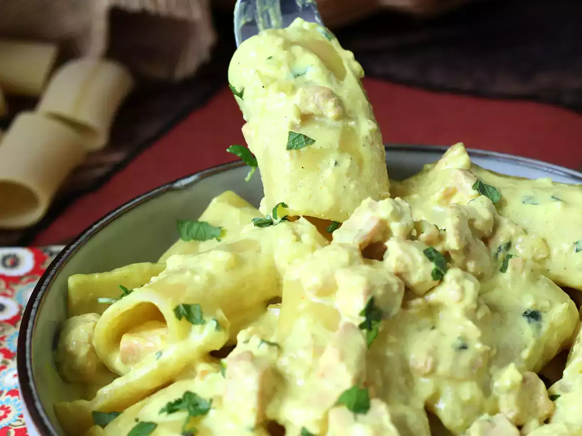 Paccheri cremosi con salmone, menta e zafferano - foto 6