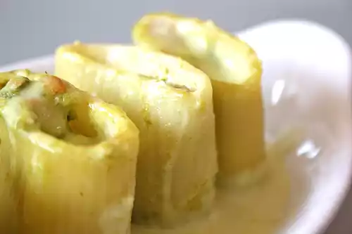 Paccheri gratinati ripieni alla crema di asparagi