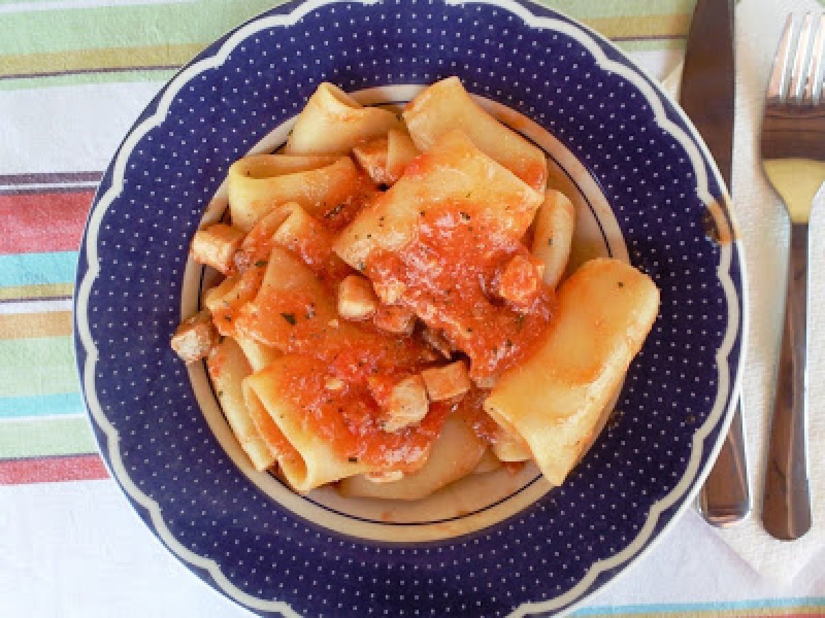 Paccheri Lisci al Pesce Spada con Dragoncello - foto 2