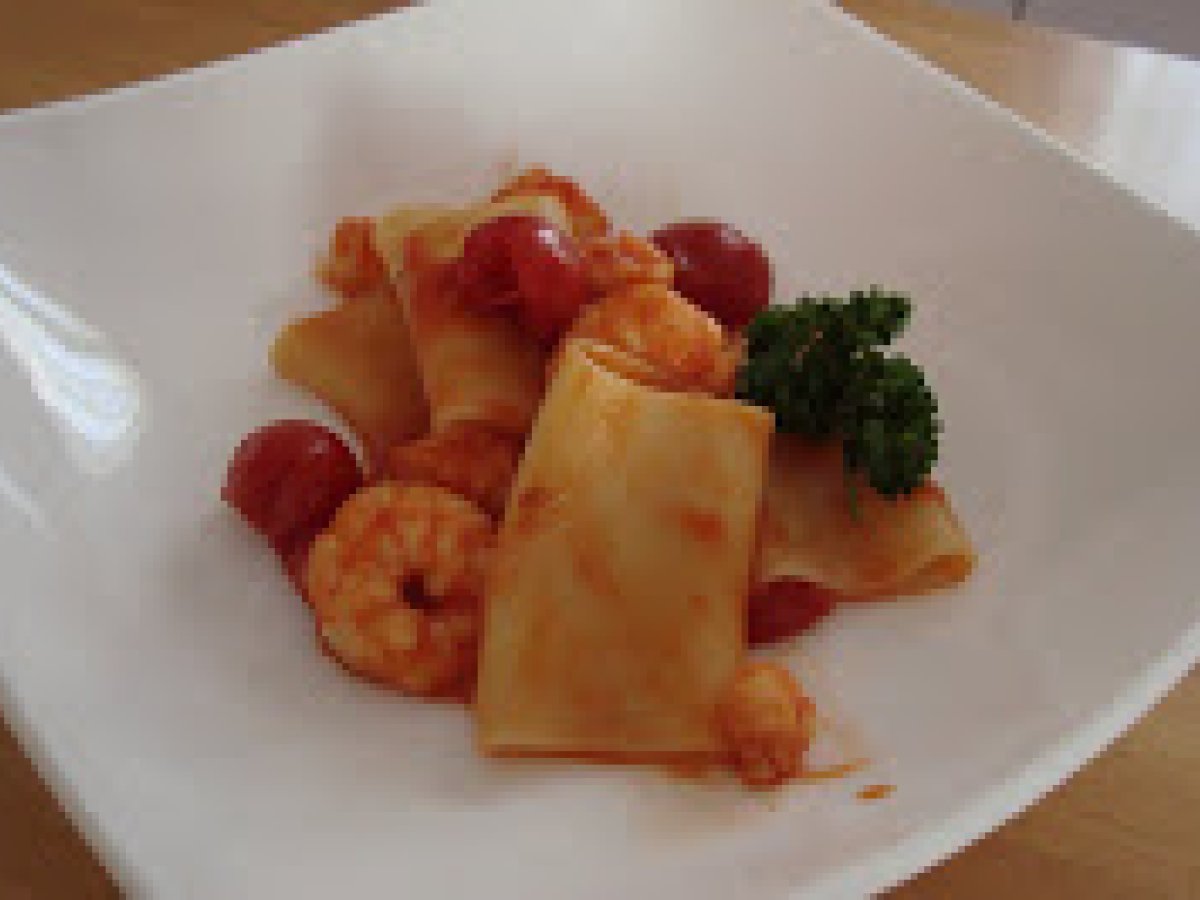 PACCHERI POMODORINI E GAMBERETTI
