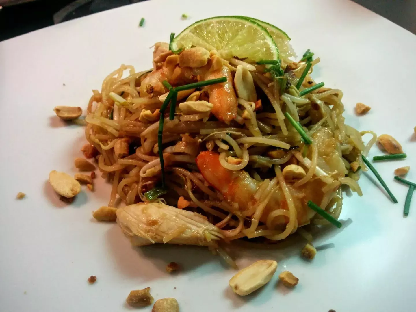 Pad thai piatto thailandese a base di noodles di riso - Ricetta Petitchef
