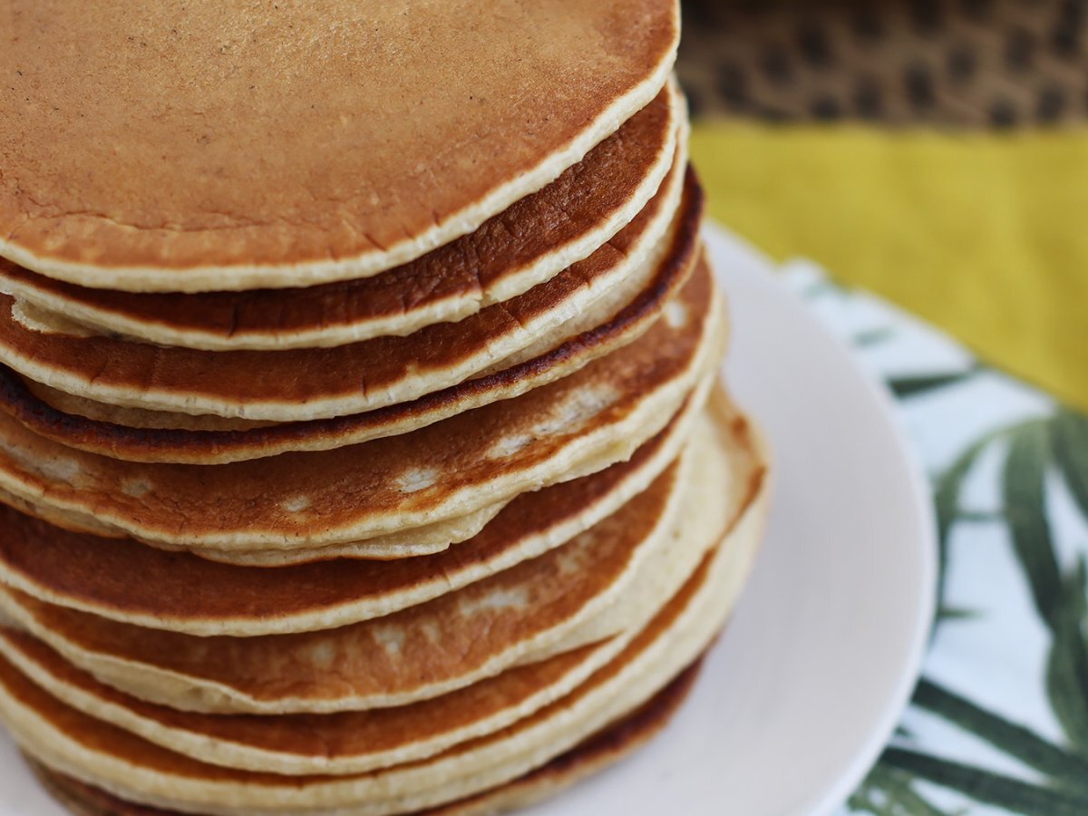 Pancakes alla banana - Ricetta facile - foto 2