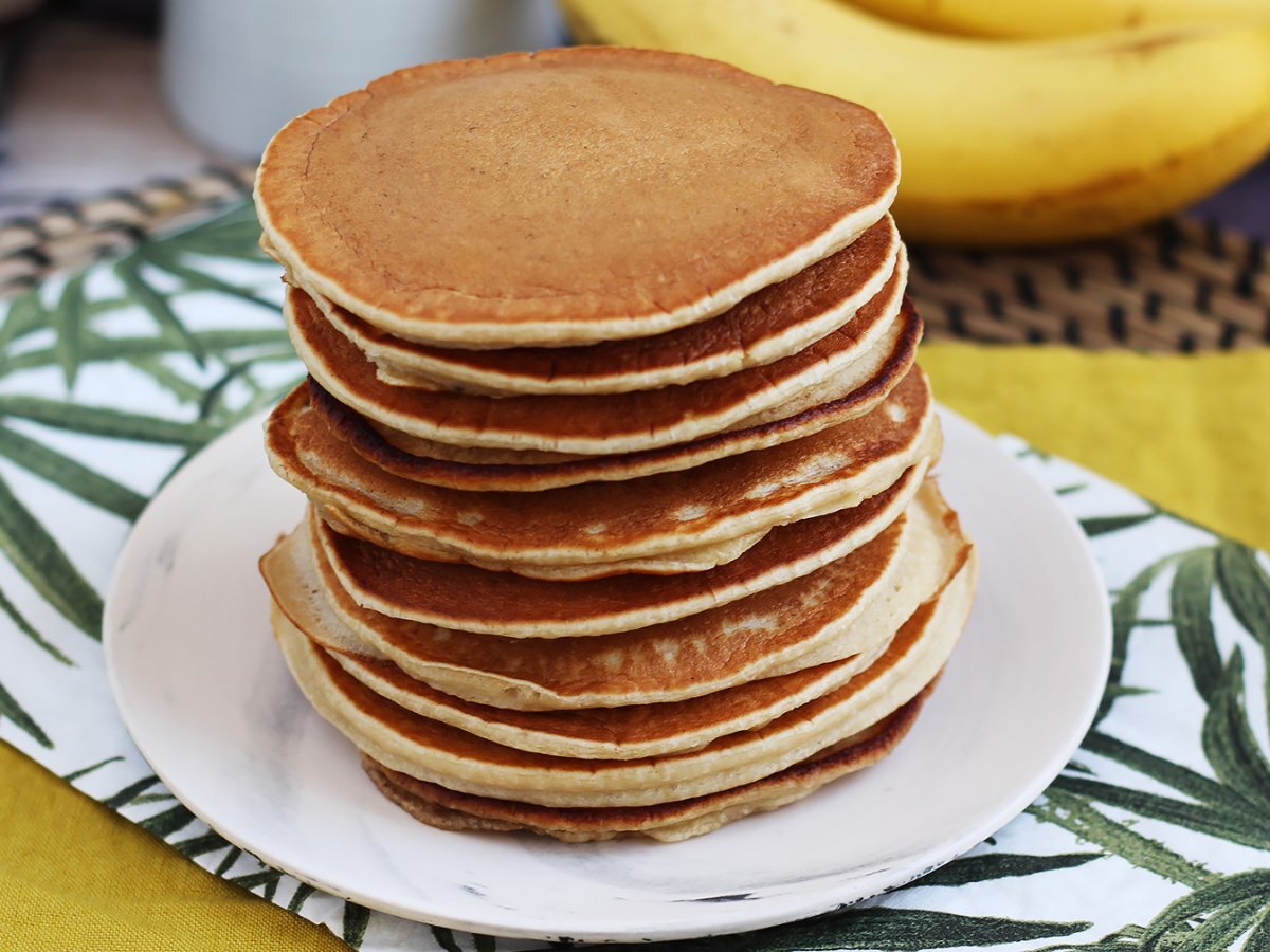 Pancakes alla banana - Ricetta facile - foto 4