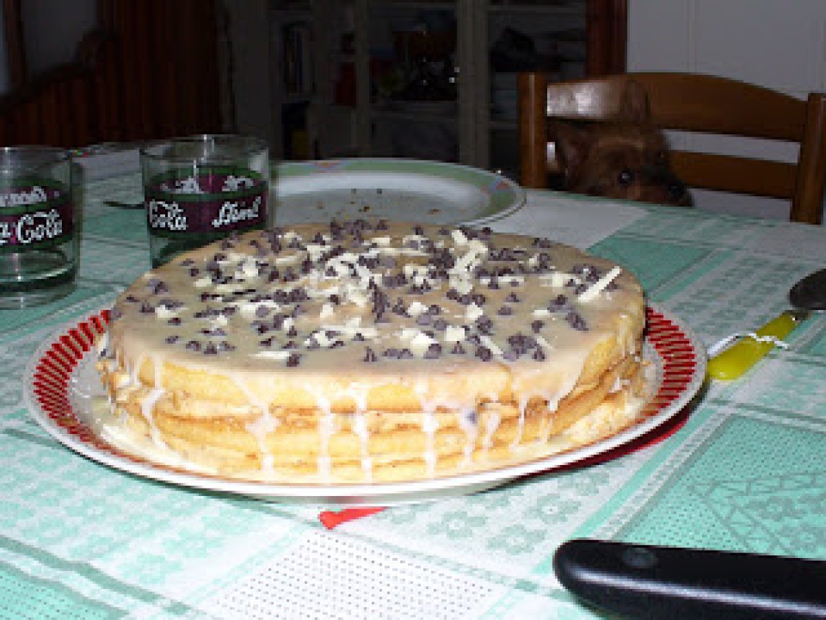 Pandispagna con crema al mascarpone e gocce di cioccolato