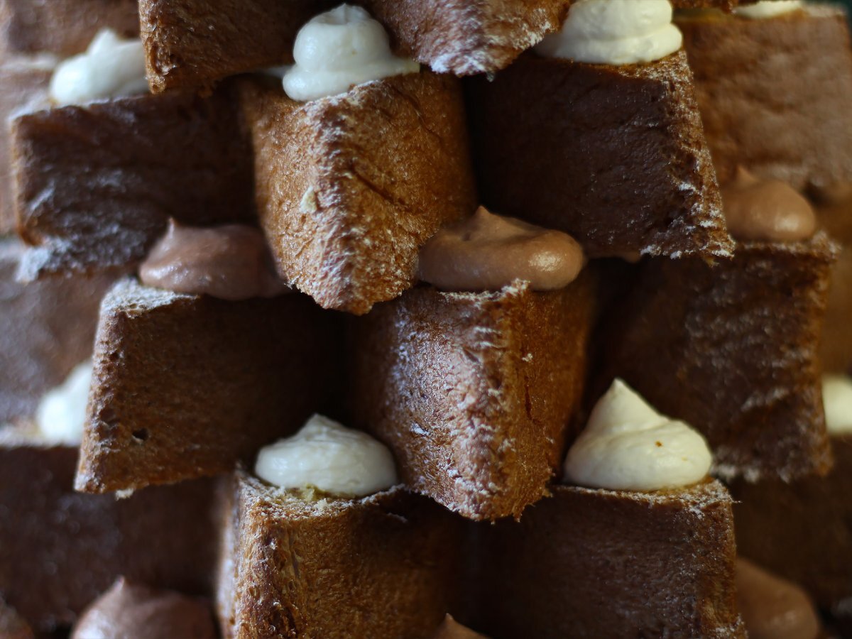 Pandoro farcito con crema al mascarpone e Nutella - foto 2