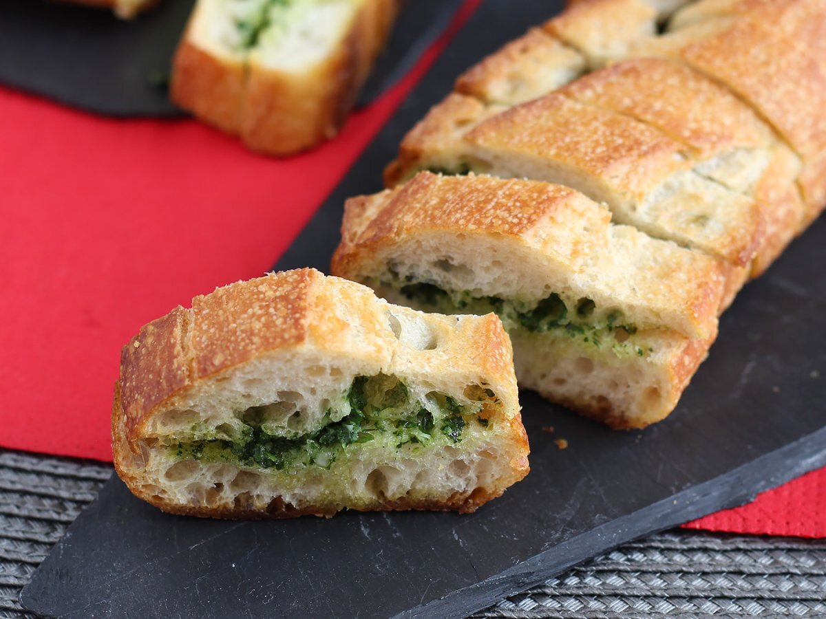 Pane all'aglio e prezzemolo