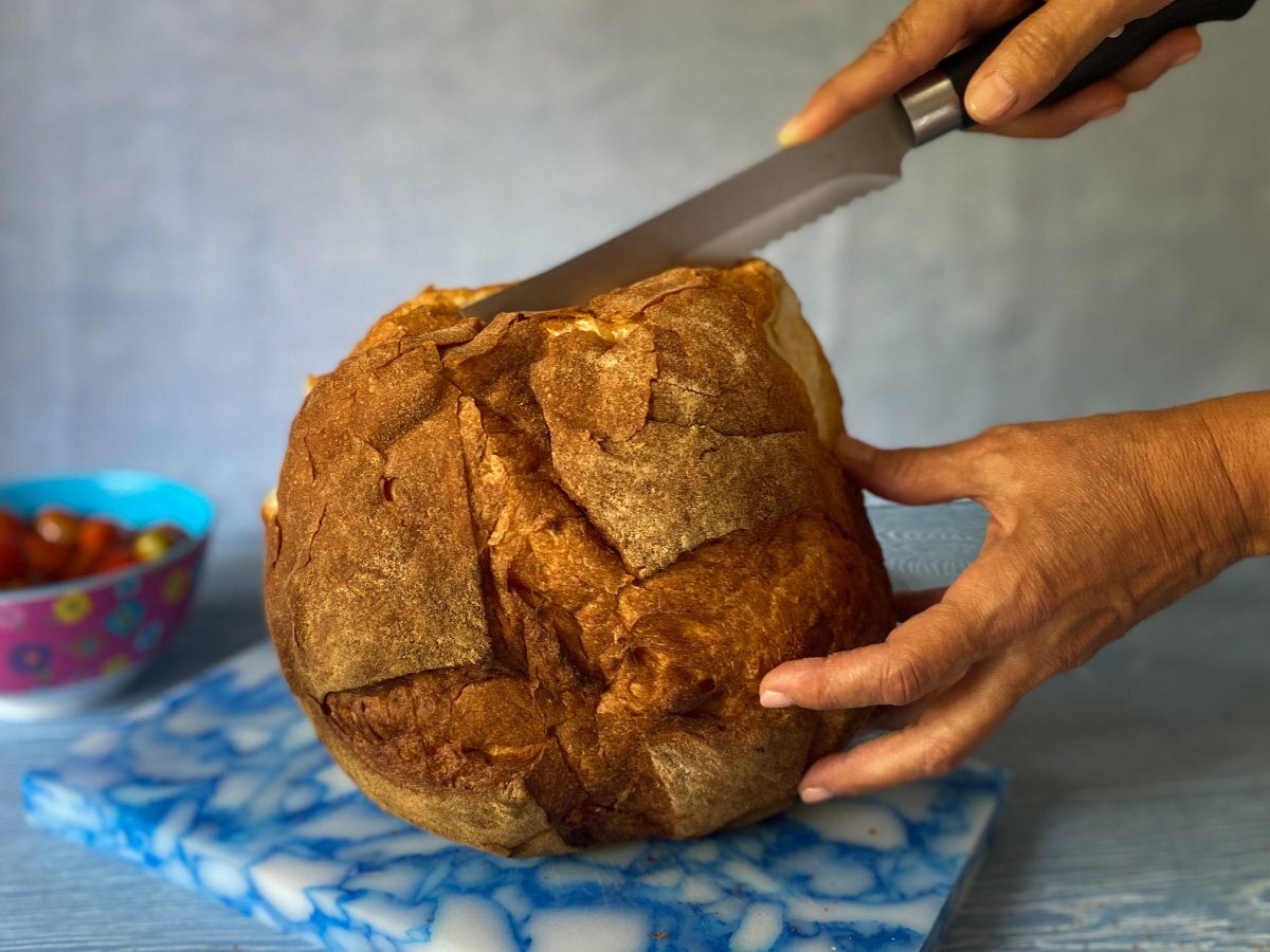 Pane Cunzato, il piatto estivo di Salina - foto 3