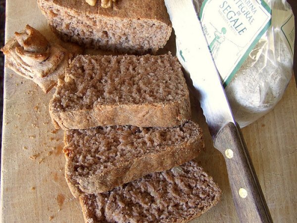 Pane di segale con noci e uvetta, foto 2