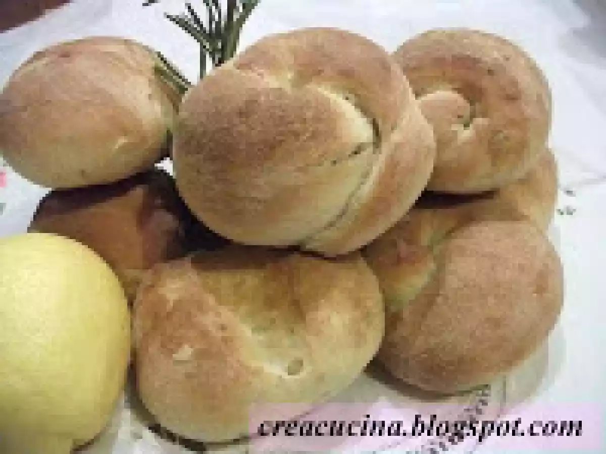 PANINI AL LIMONE E ROSMARINO