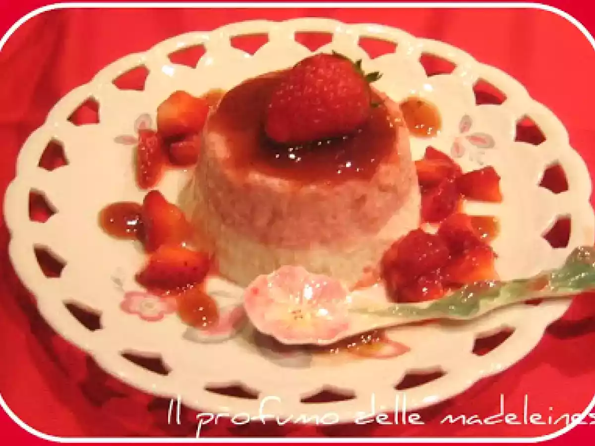 Panna cotta bicolore alle fragole