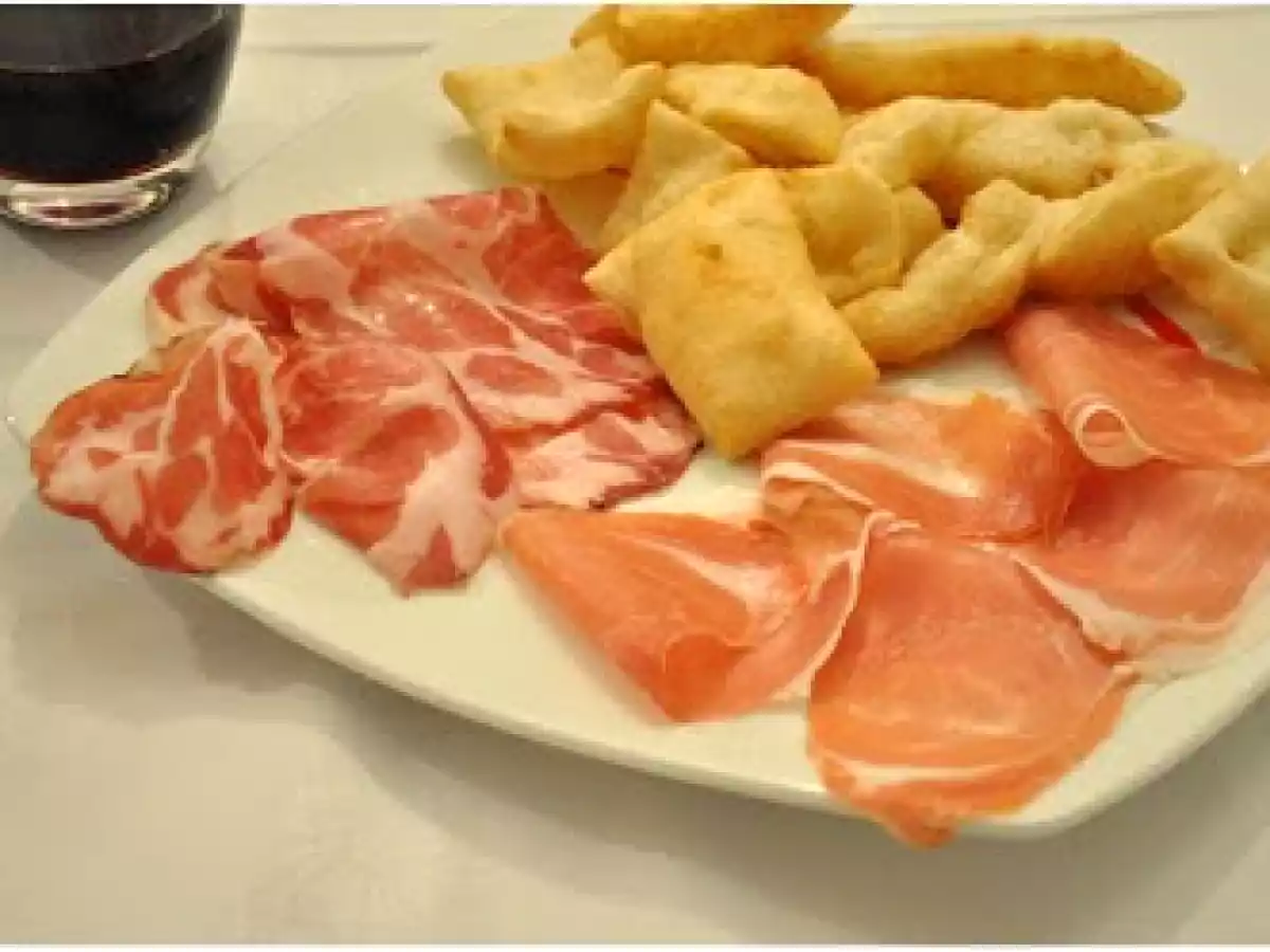 Panzerotto o gnocco fritto