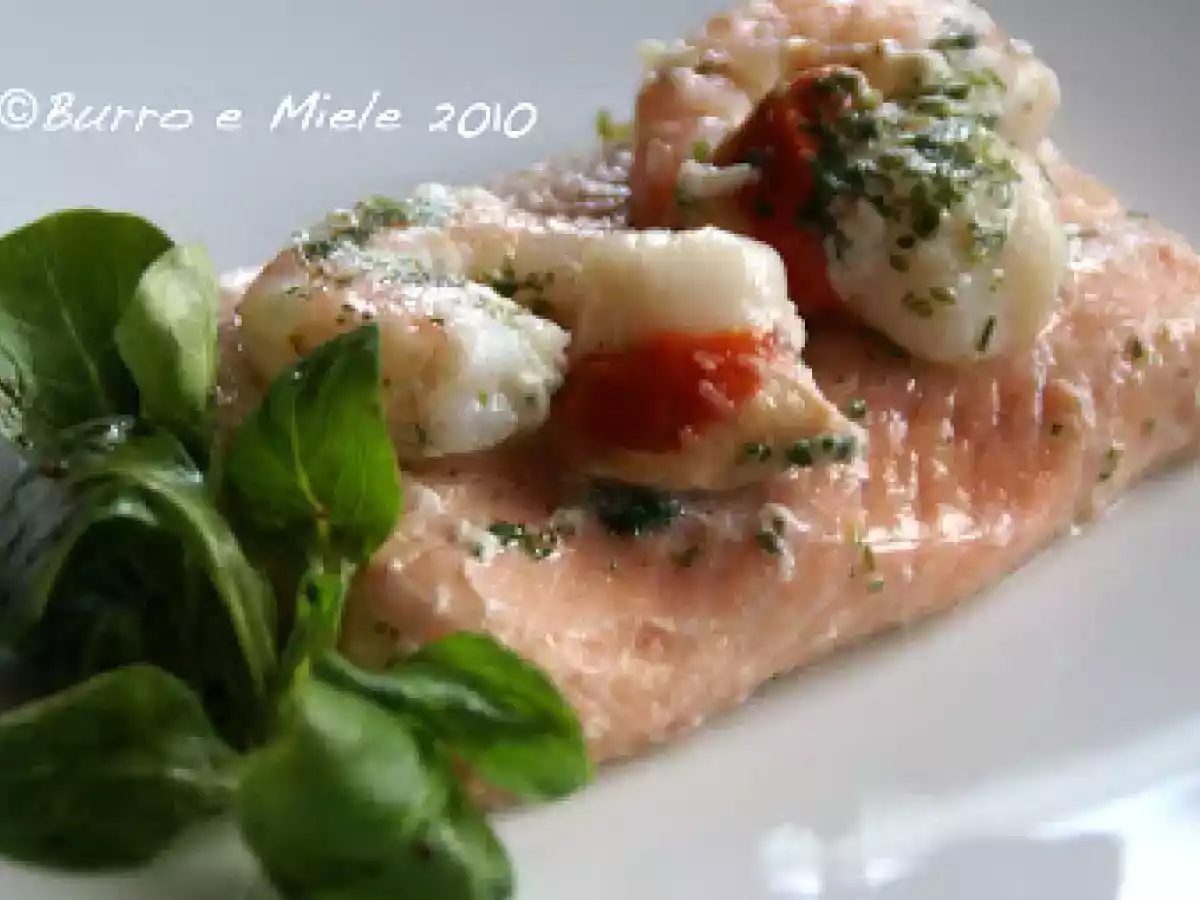 Papillote (cartoccio) di salmone ai gamberi e capesante - foto 2