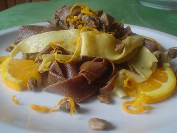 Pappardelle al Cacao con Ragù d'Anatra al Profumo di Arancia