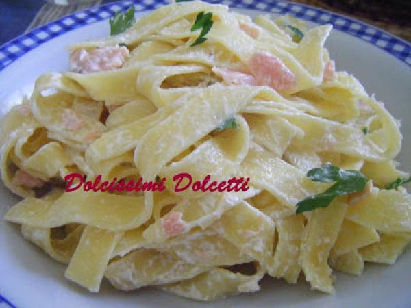 Pappardelle al salmone