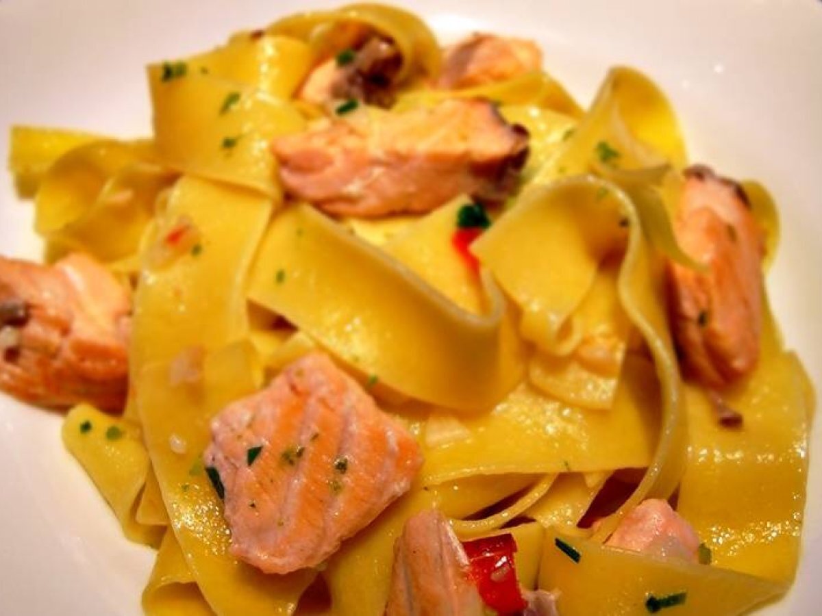 Pappardelle al salmone fresco