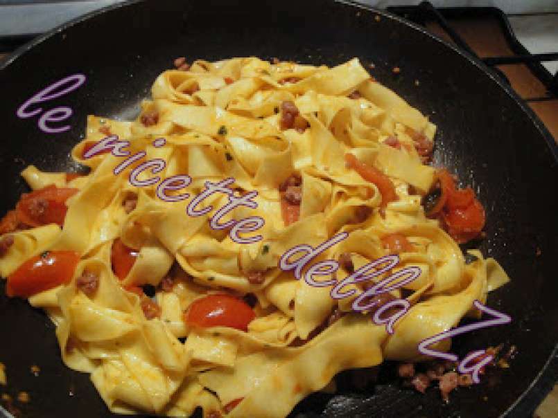 Pappardelle con sugo di Salsiccia Piccante e Pomodori Ciliegino, foto 3