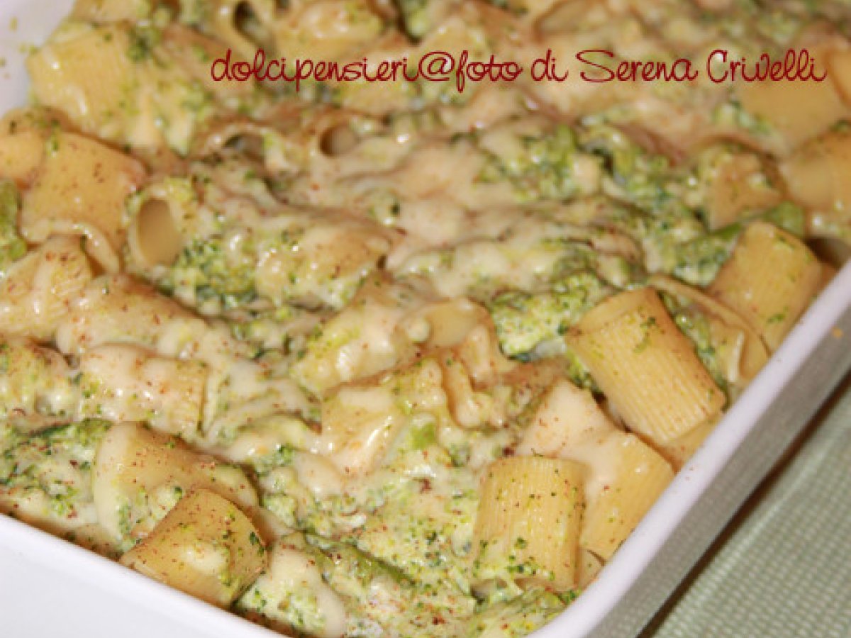 PASTA AI BROCCOLI PROFUMATA ALLA NOCE MOSCATA di Dolcipensieri - foto 2