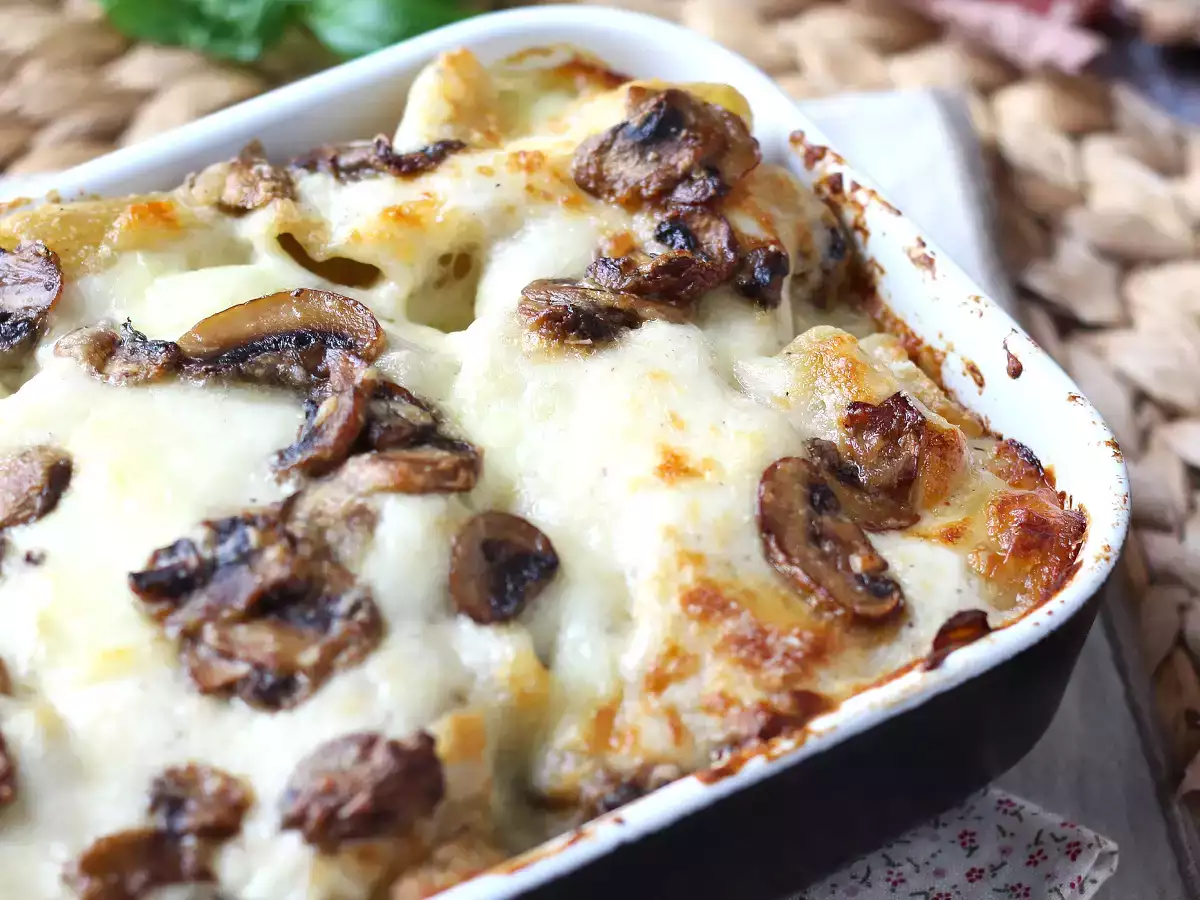 Pasta al forno ai funghi: la ricetta cremosa e filante perfetta per l'autunno - foto 2