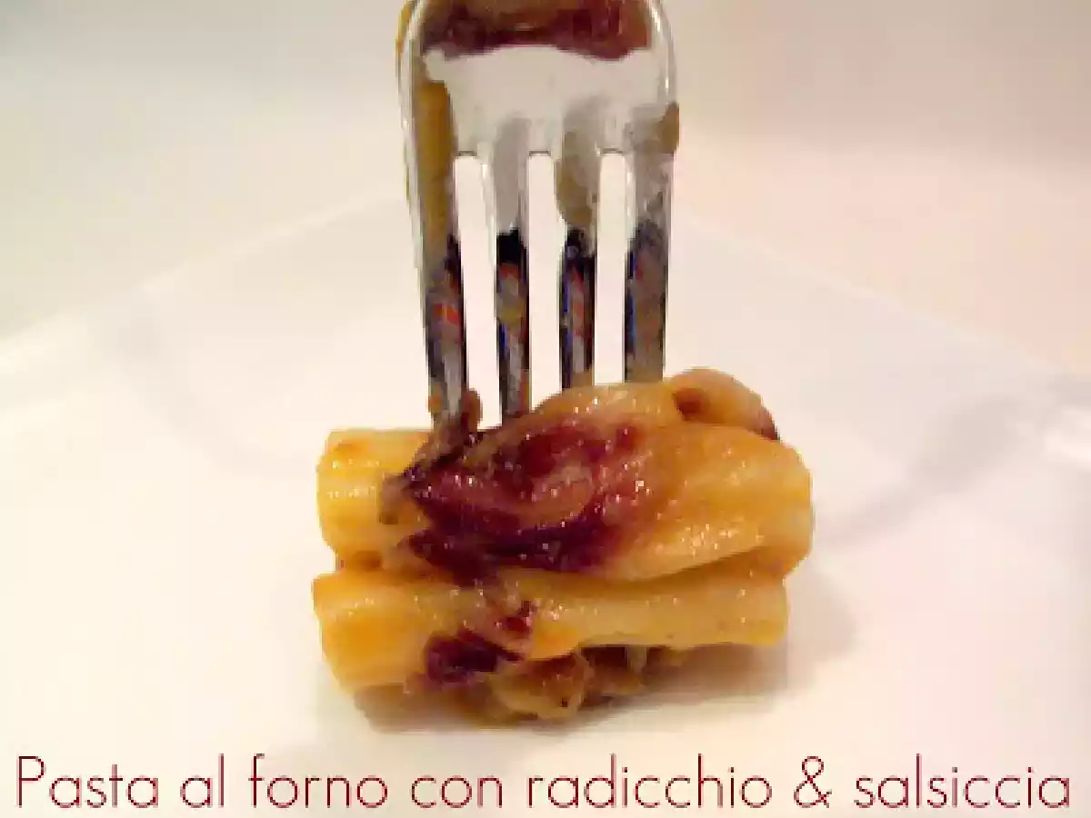 Pasta al forno con radicchio e salsiccia - foto 3