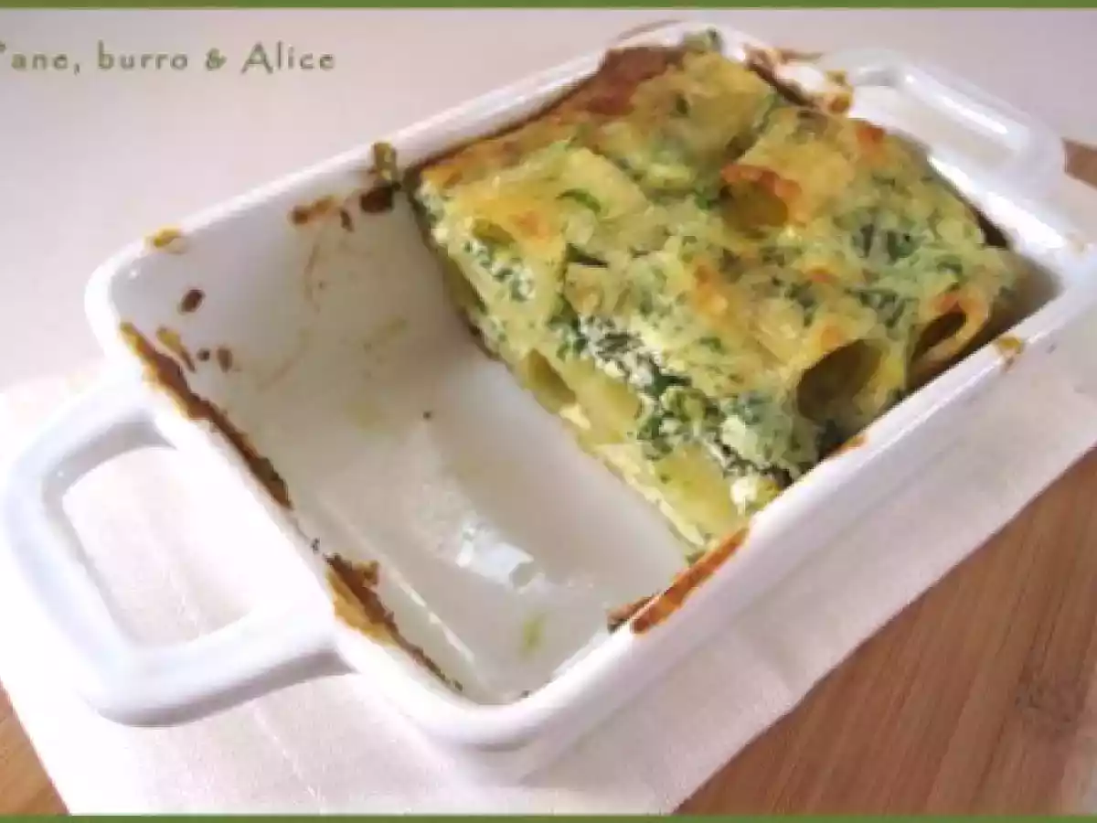 Pasta al forno con ricotta e borragine