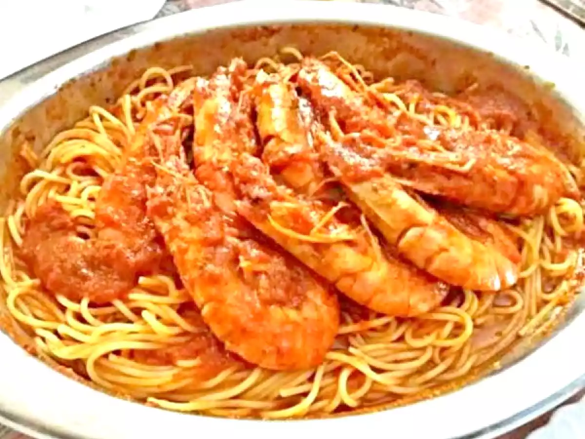 Pasta al sugo di gamberi