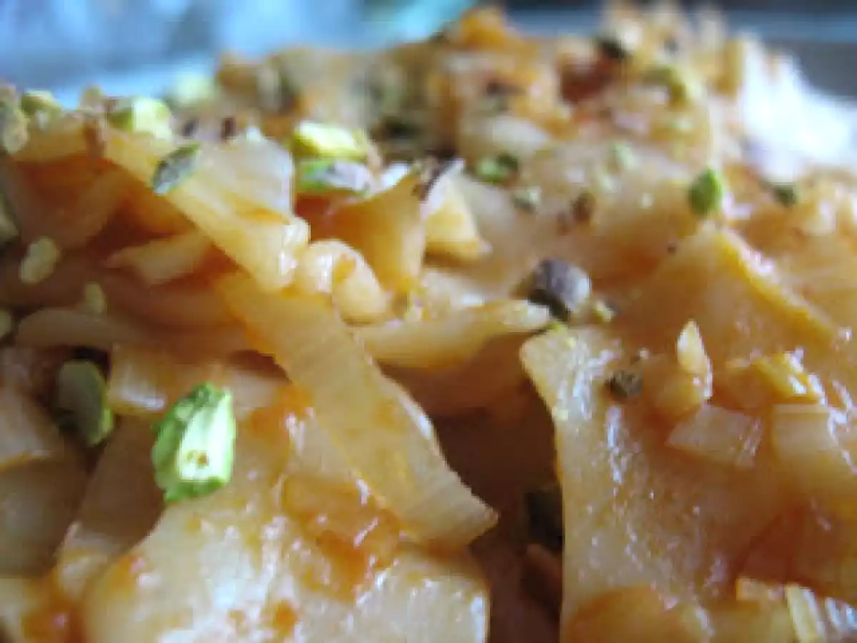 Pasta al sugo di porri e pistacchi - foto 2