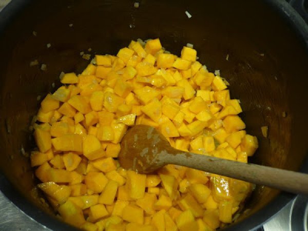 PASTA AL SUGO DI ZUCCA E SPECK AROMATIZZATO ALL'ERBA CIPOLLINA, foto 6