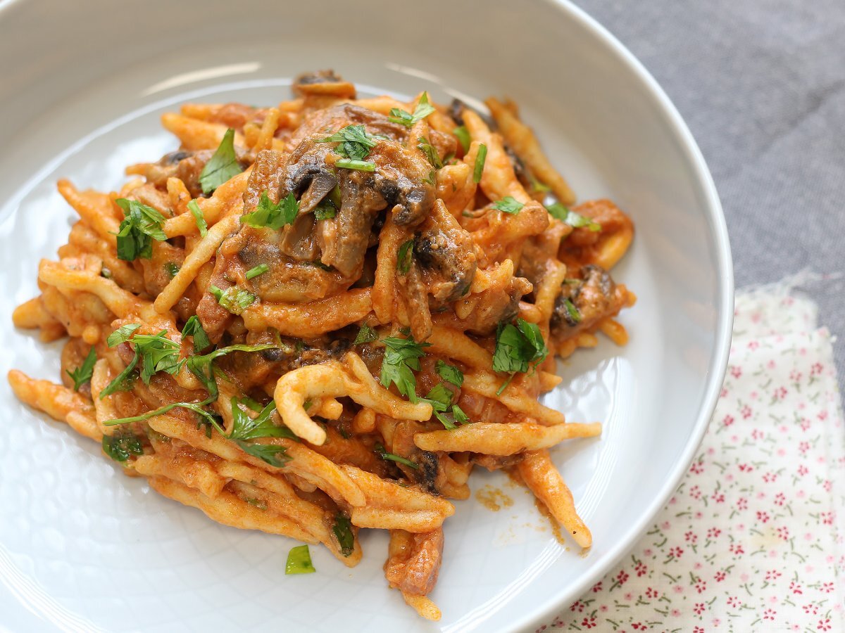 Pasta alla boscaiola, il primo piatto ideale per l'autunno e l'inverno - foto 2