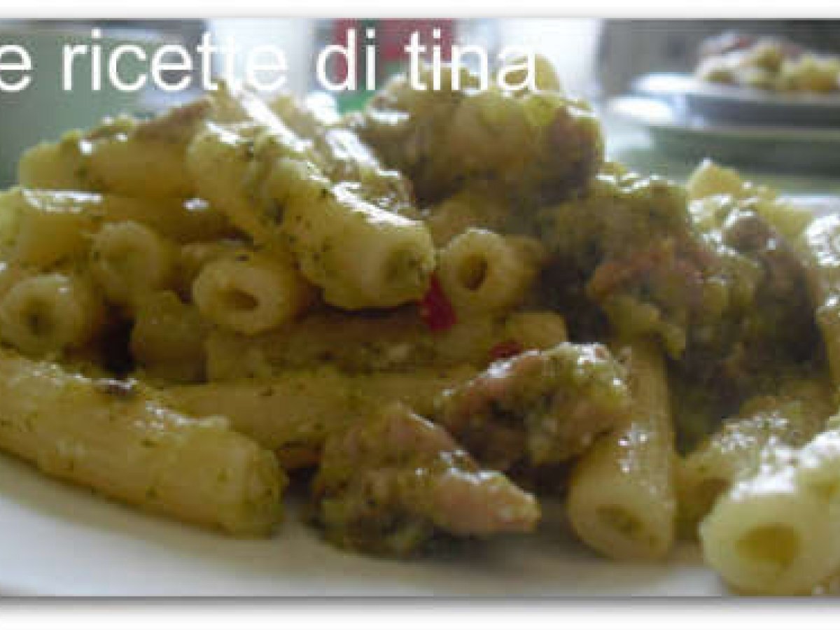 Pasta broccoletti e salsiccia