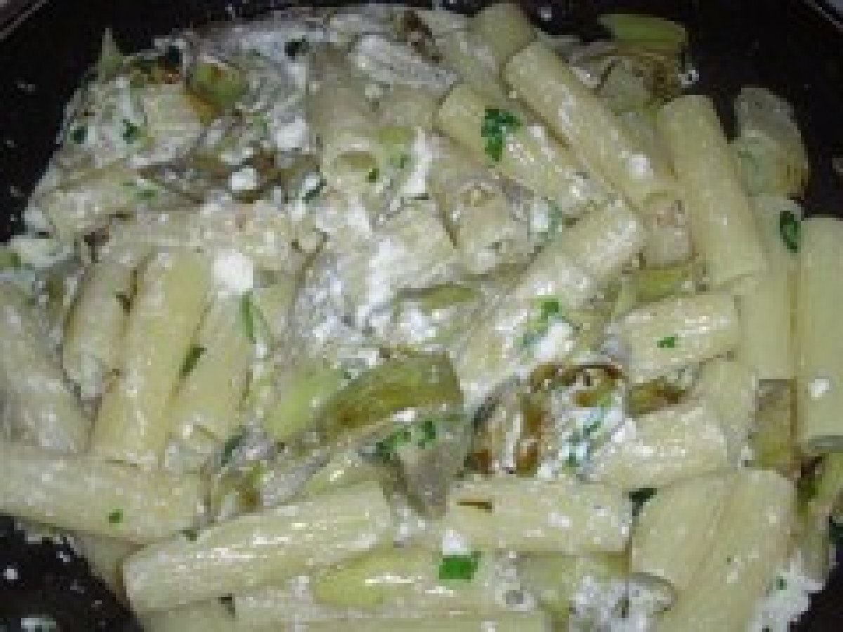 Pasta carciofi e ricotta
