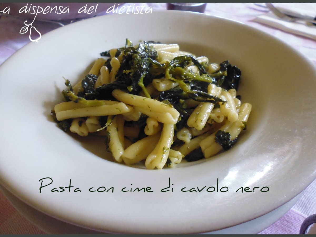 Pasta con cime di cavolo nero