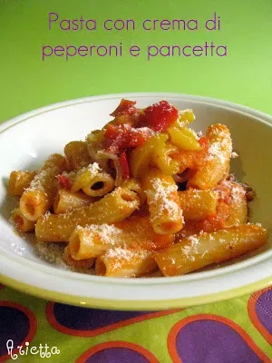 Pasta con crema di peperoni e pancetta - Ricetta Petitchef