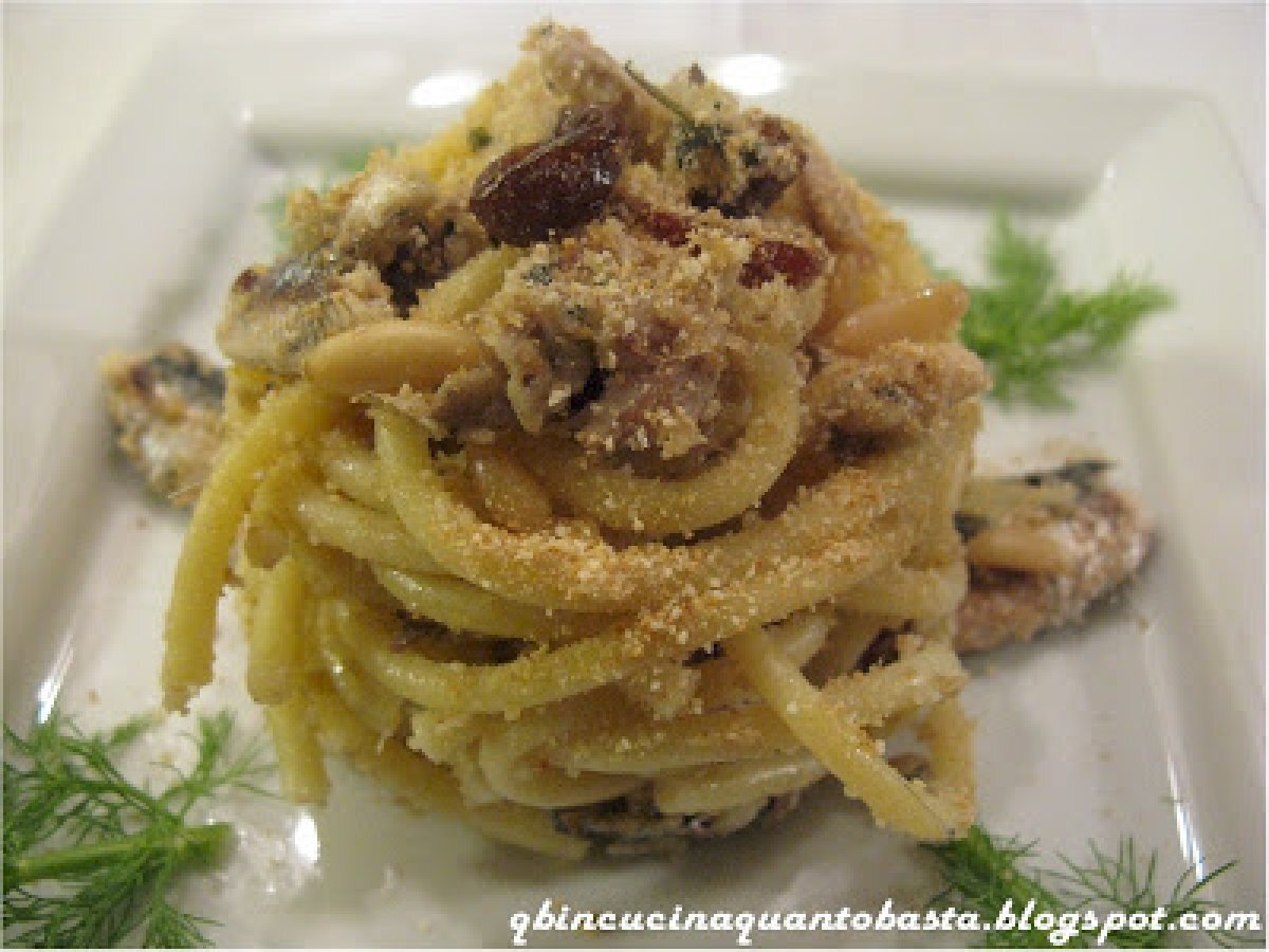 PASTA CON LE SARDE, UVETTA E PINOLI