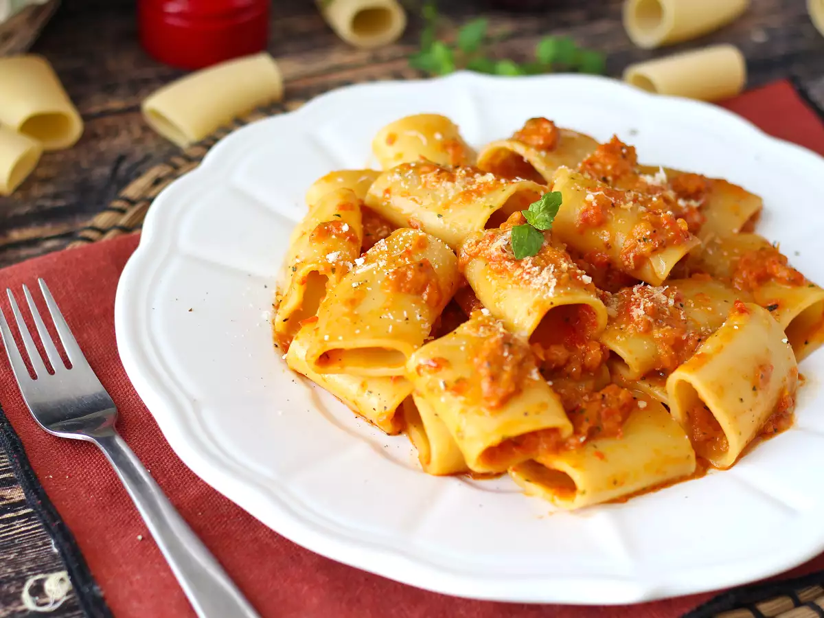 Pasta con peperoni e menta: cremosa e profumata - foto 7