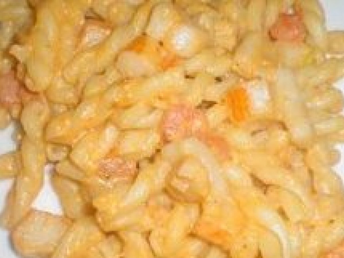 PASTA CON POLPA DI GRANCHIO