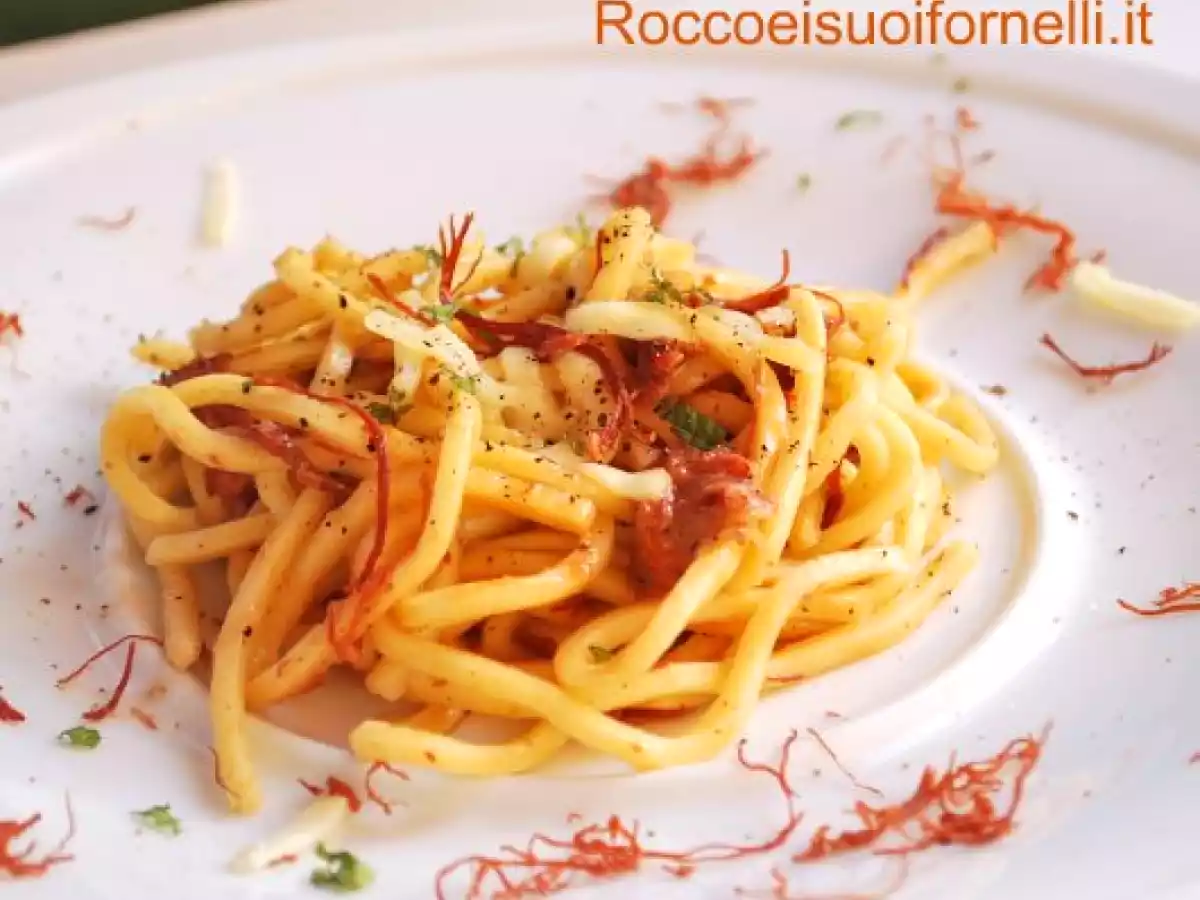 Pasta con scamorza e sfilacci di cavallo