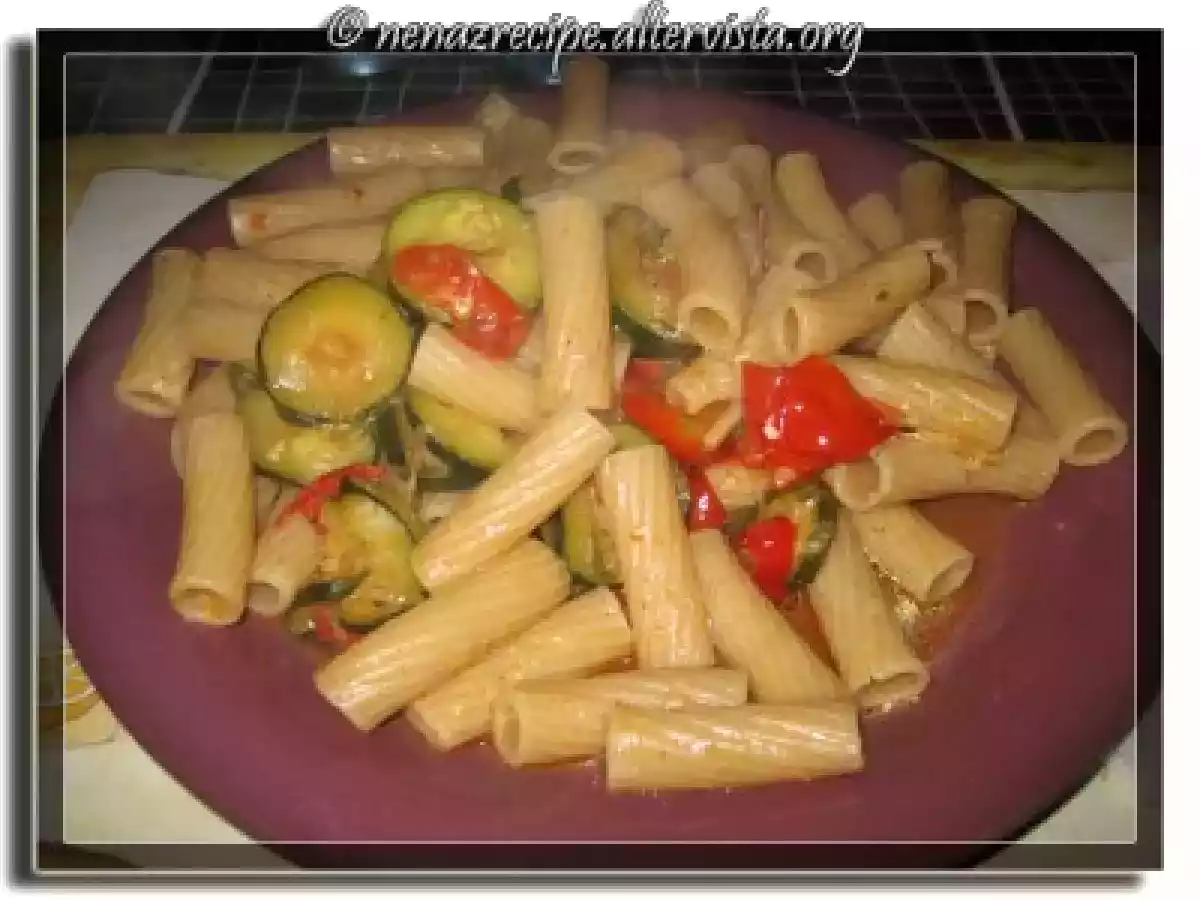 Pasta con Zucchine e Pomodorini