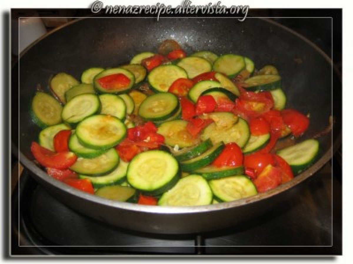 Pasta con Zucchine e Pomodorini - foto 2